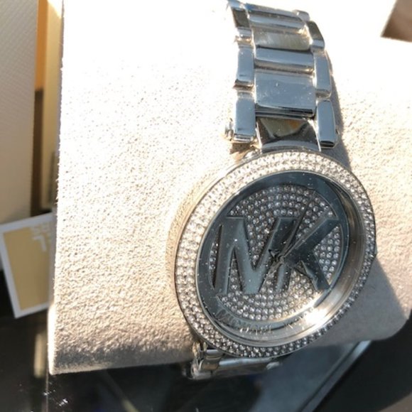 New Michael Kors Parker Three Hand Stainless Steel - Picture 3 of 4
